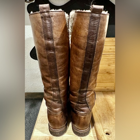 EUC FRYE Mara Button Tall Shearling Lined Chocolate Brown Leather Boots - Picture 6 of 16